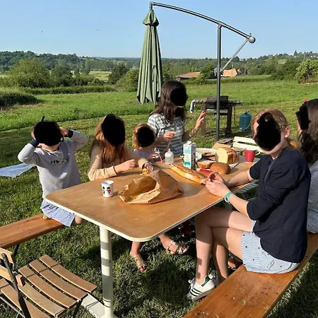 Family - Nature, Quiet, Near Le Mans Brûlon